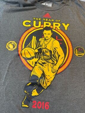 adidas Gray Tee with Yellow & Red Stephen Curry Graphic size medium